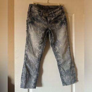 Women’s Silver brand Aiko Capri.